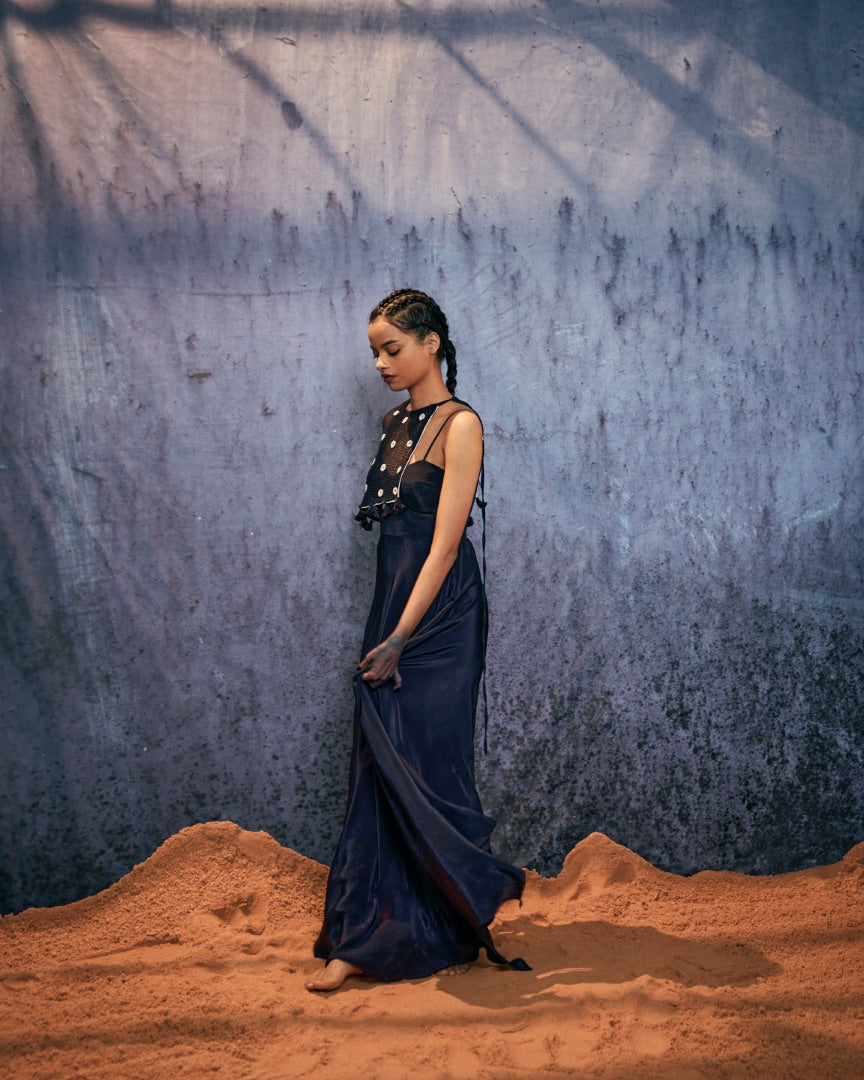 black structured maxi dress | party | evening gown | silk