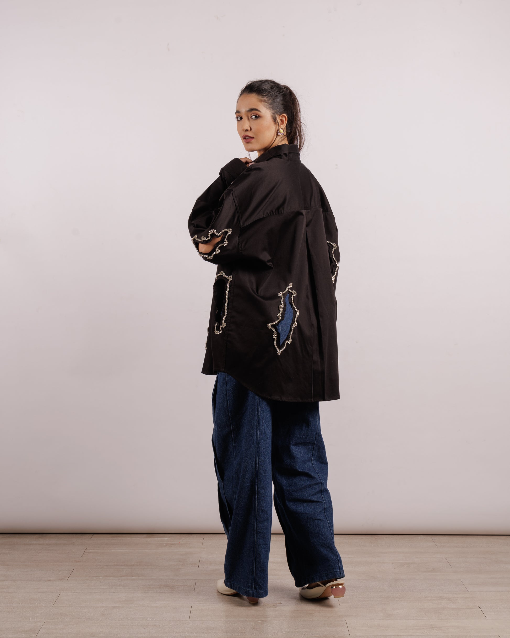 Algae Overshirt - Crystal Embroidery | Linen | Black