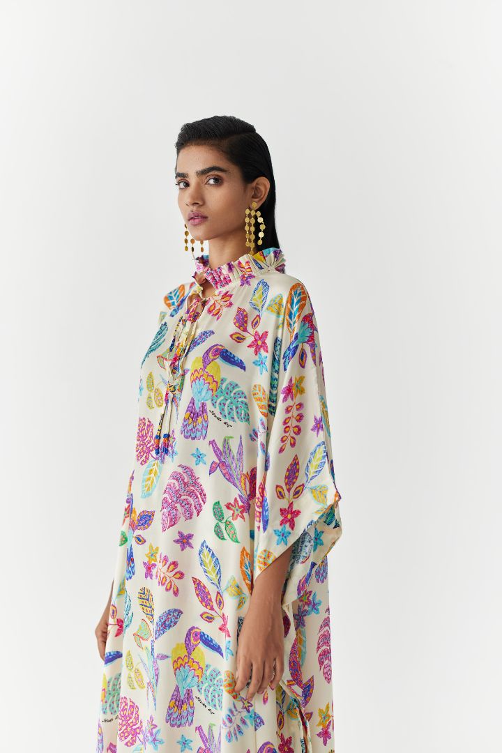 Amazon Kimono and Pants Set - side