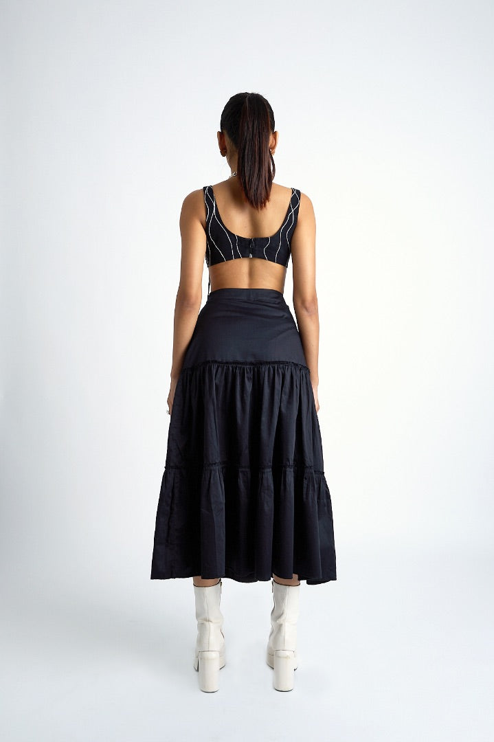 black maxi skirt | tiers | mulmul 