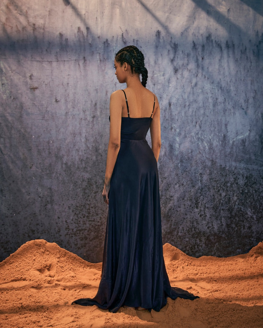 black structured maxi dress | party | evening gown | silk