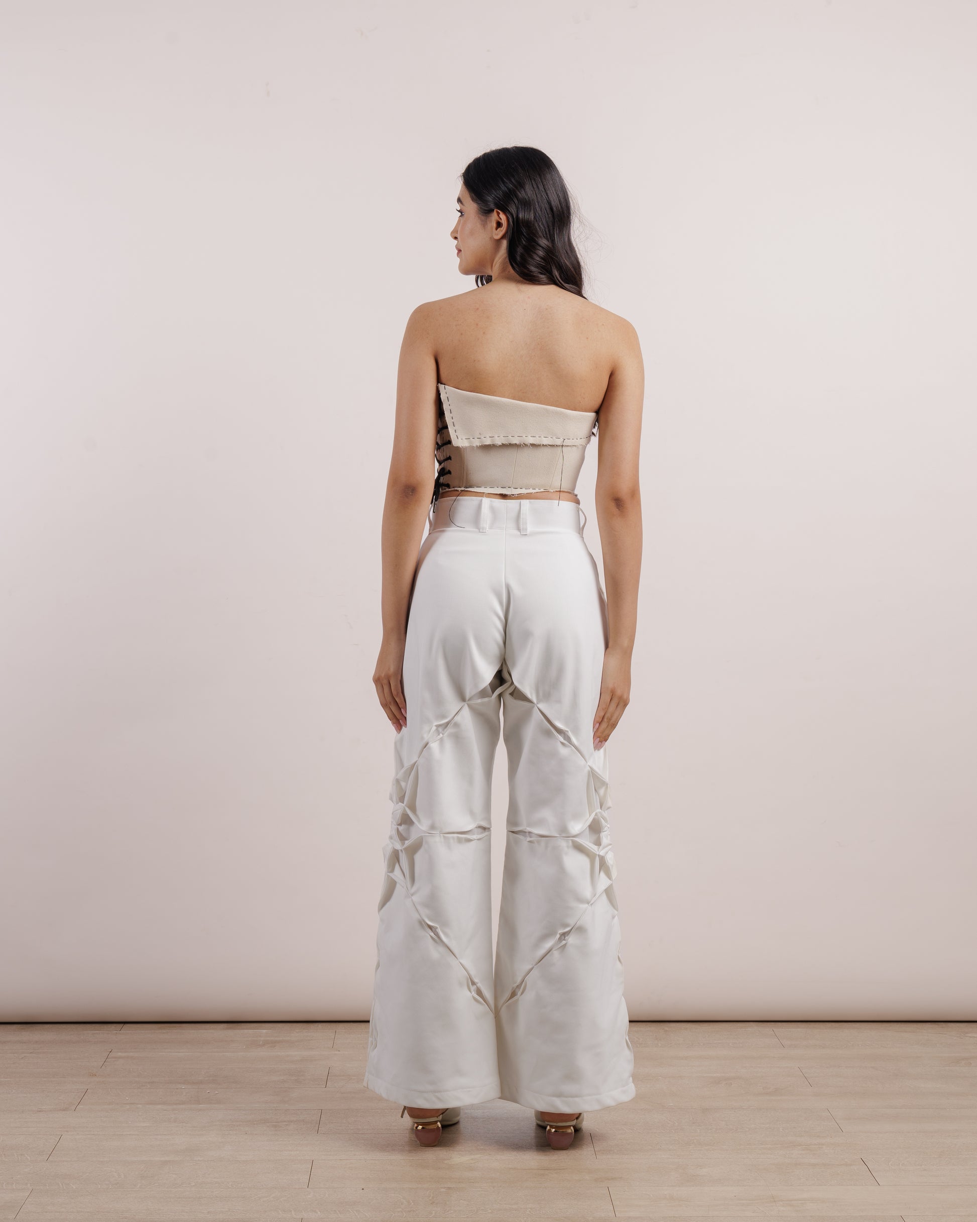 Collar Corset - Beige / Creme