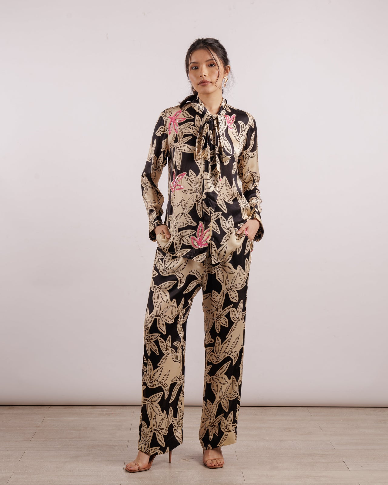 Hazel Knot Shirt | Silk | Printed