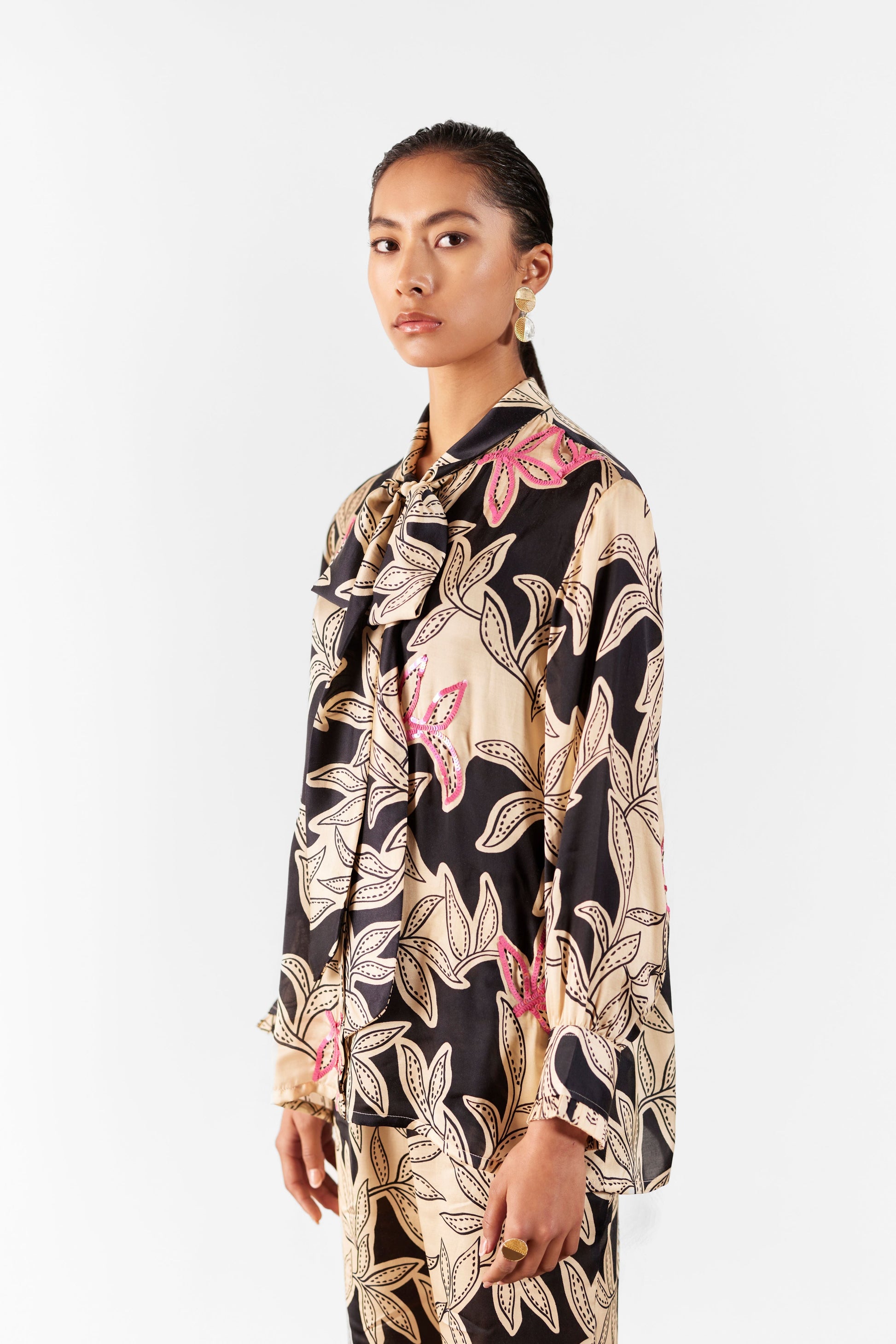 Hazel Knot Shirt | Silk | Printed