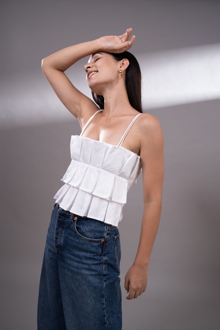 Snow White crop top close up 1