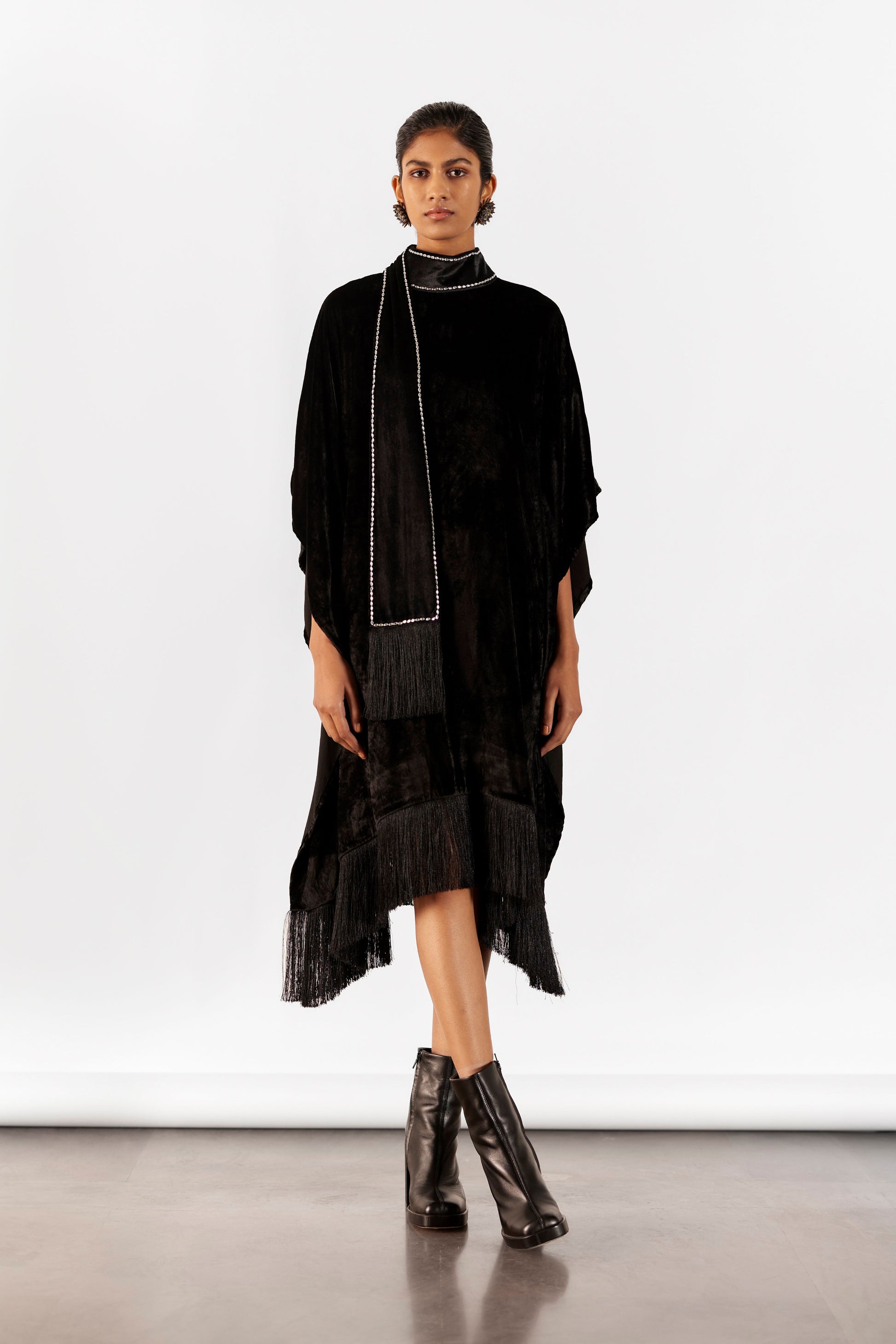 Miller Velvet Kimono in Black | Fringe